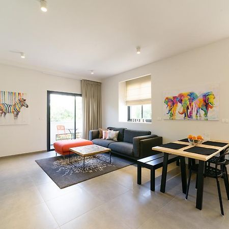 Sunny Luxury Apartments 텔아비브 외부 사진