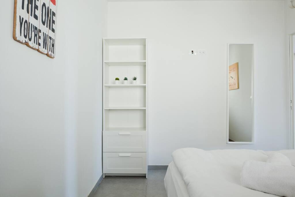 Sunny Luxury Apartments 텔아비브 외부 사진