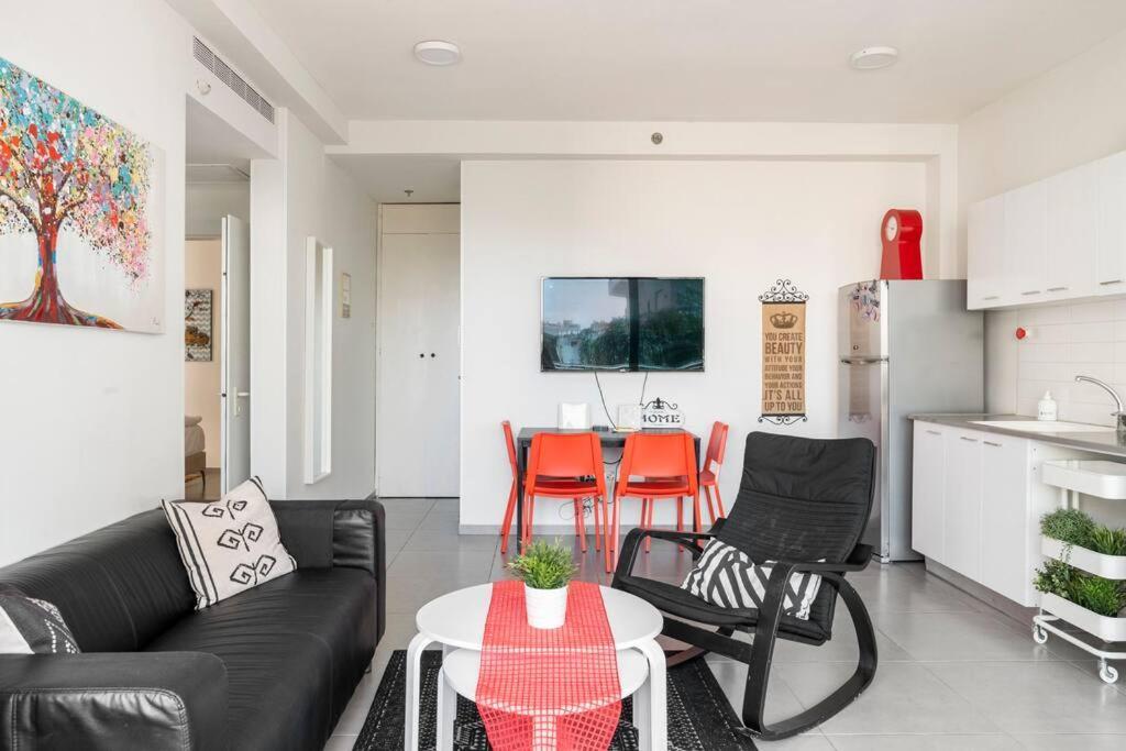 Sunny Luxury Apartments 텔아비브 외부 사진