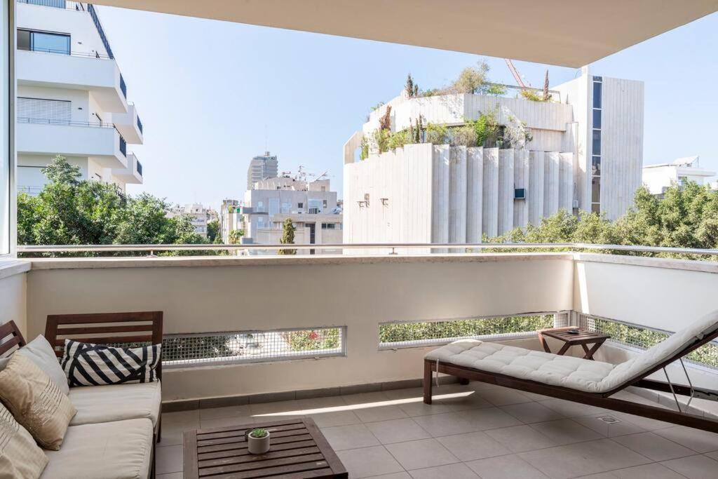 Sunny Luxury Apartments 텔아비브 외부 사진