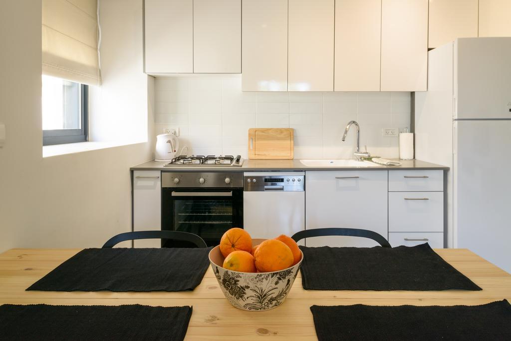 Sunny Luxury Apartments 텔아비브 외부 사진