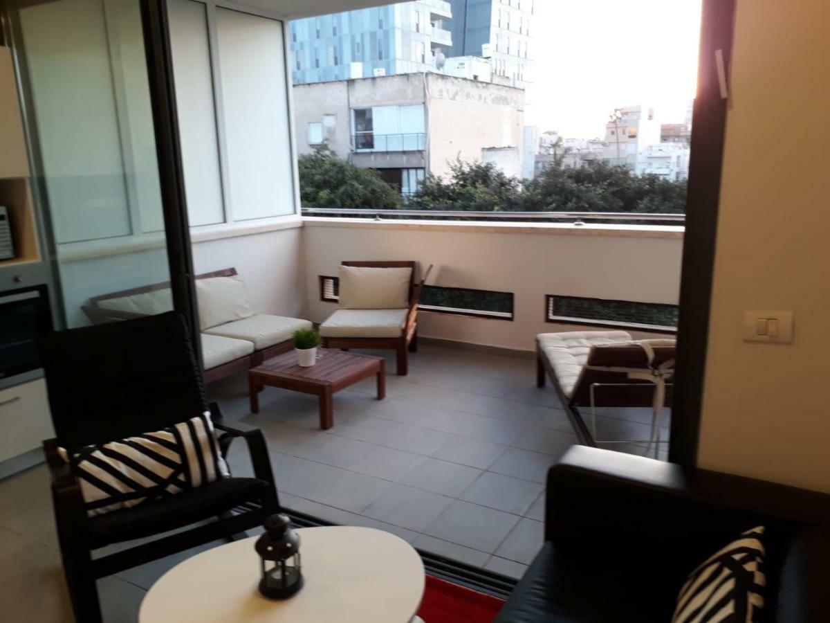 Sunny Luxury Apartments 텔아비브 외부 사진